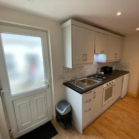 Beautiful 2-bed Near Belmullet
